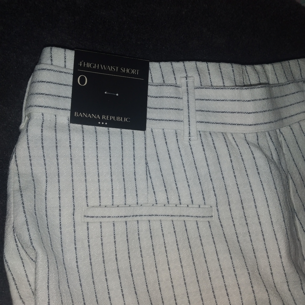 BANANA REPUBLIC SHORT - Picture 14 of 16